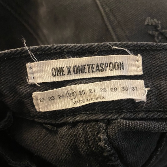 One by One Teaspoon Fox Black Hawks Shorts Size 25 - Picture 6 of 10